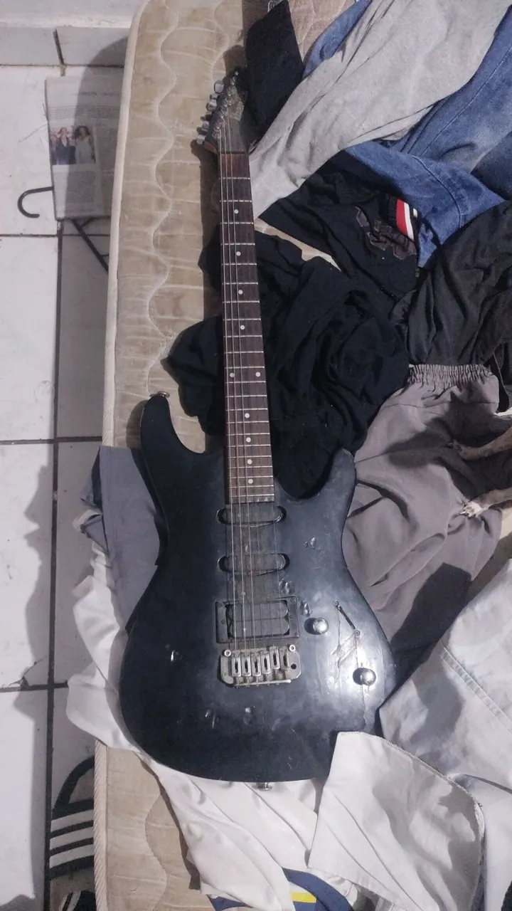 Guitarra elétrica Ibanez gio