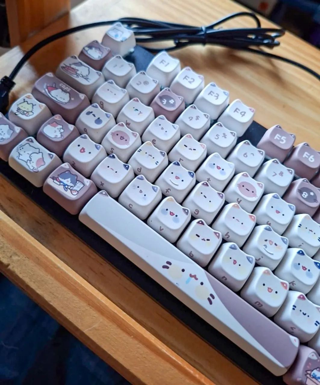 CAT★ Teclado Mecânico Gamer Switch Blue Led Rgb 7 Cores Com Keycaps de