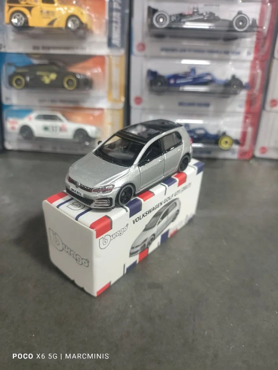 Miniatura Volkswagen Golf GTI 2017 Prata - Escala 1:64 7cm
