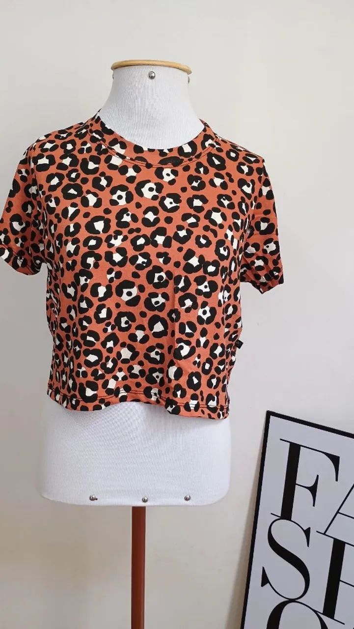 Blusa Cropped Animal Print