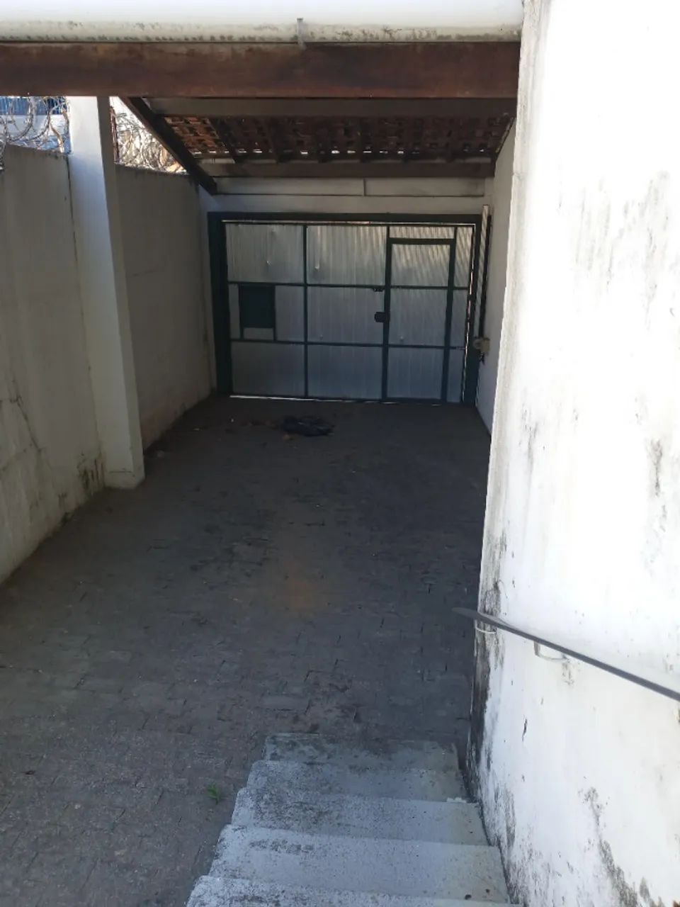 TIJUCA - Casa Duplex 420m², 3 Qtos, vaga coberta, varanda e quintal arborizado-450.000,00 - Foto 3