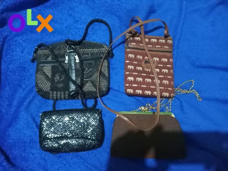 Vendo 4 Bolsas lindas por um preço incrível!