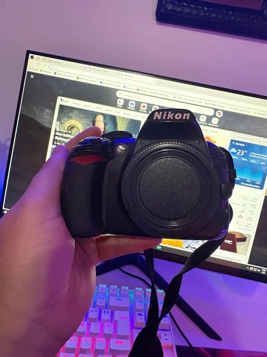 Câmera Nikon DSLR d3100