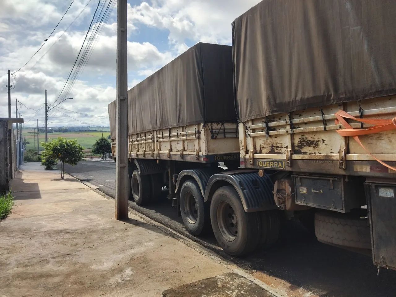 Bitrem Guerra 2006 com Pneus - Foto 3