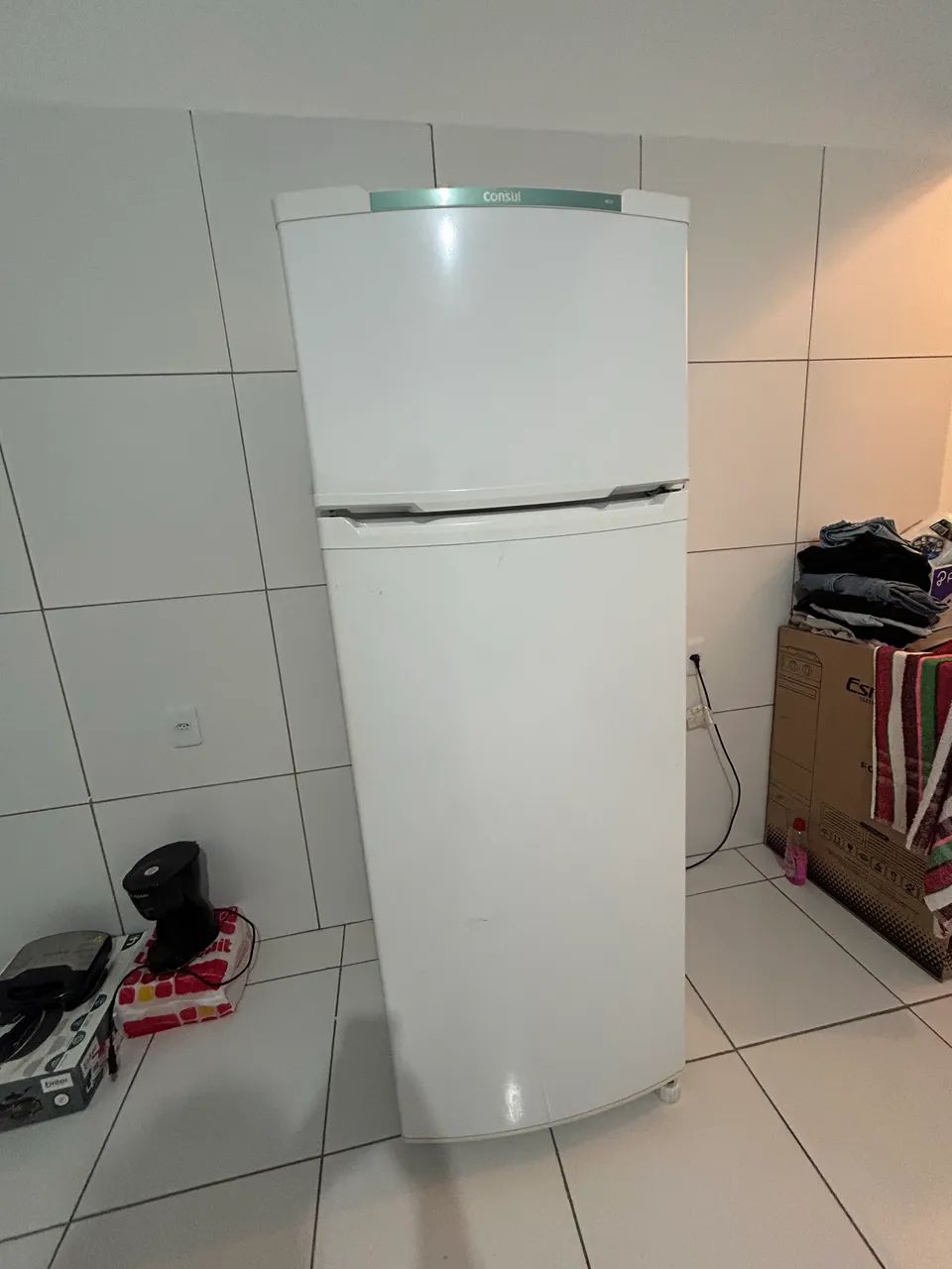 Vendo geladeira 