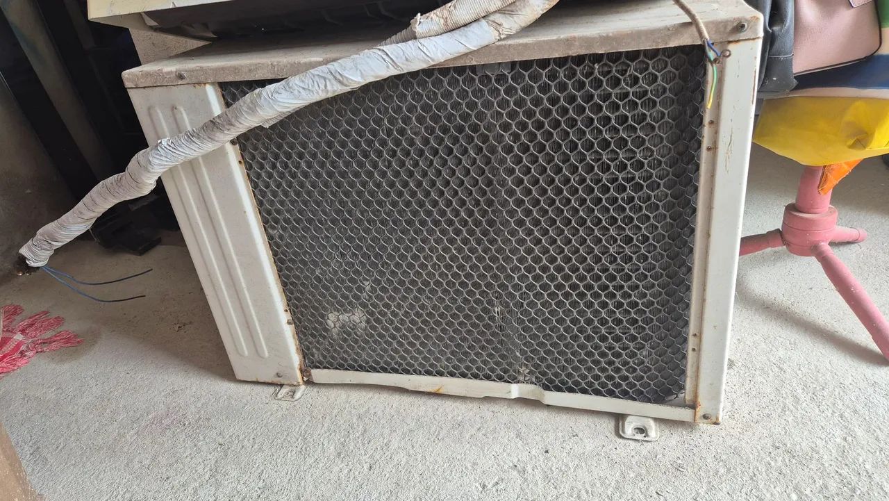 AR CONDICIONADO 12.000 BTUS FUNCIONANDO PERFEITAMENTE  - Foto 4