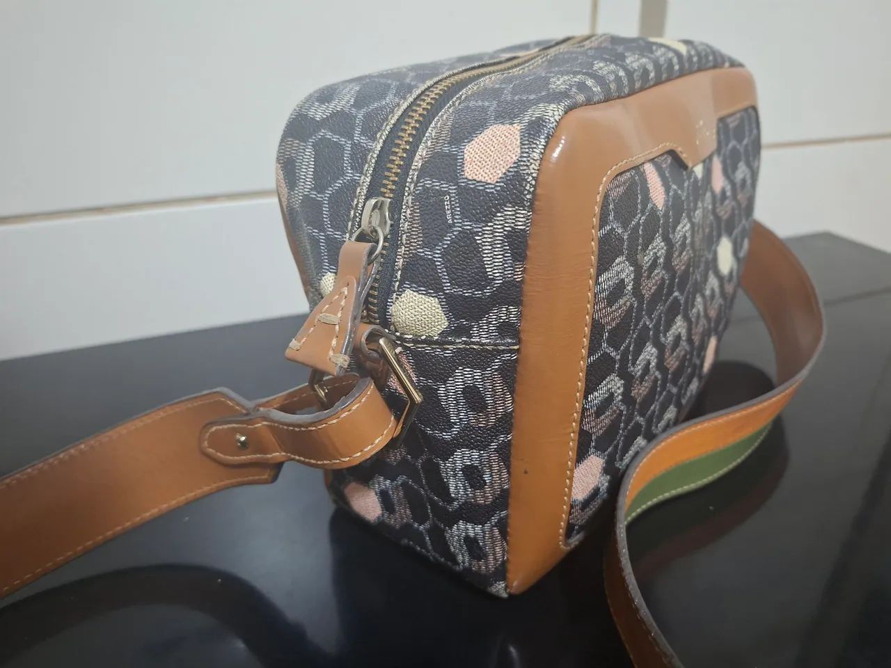 Bolsa Arezzo modelo Veneza Original. - Foto 4
