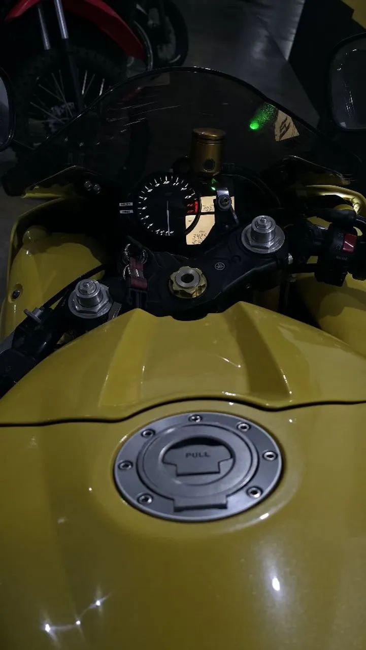 R1 Crossplane 1000cc  - Foto 3