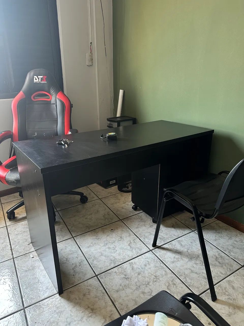 mesa de escritório com gaveteiro e armário multifuncional  - Foto 3