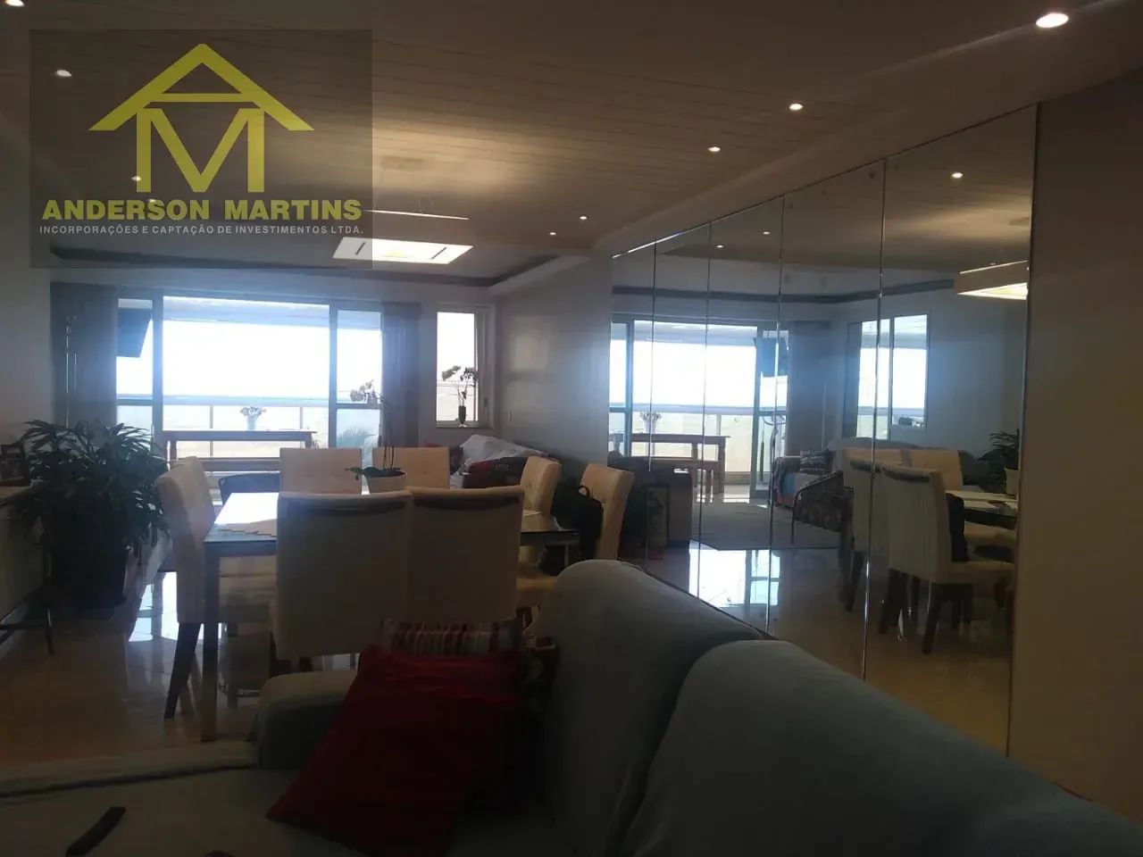 Apartamento Montado em Praia da Costa: 4 Quartos com Suíte com 300 m² - Foto 3