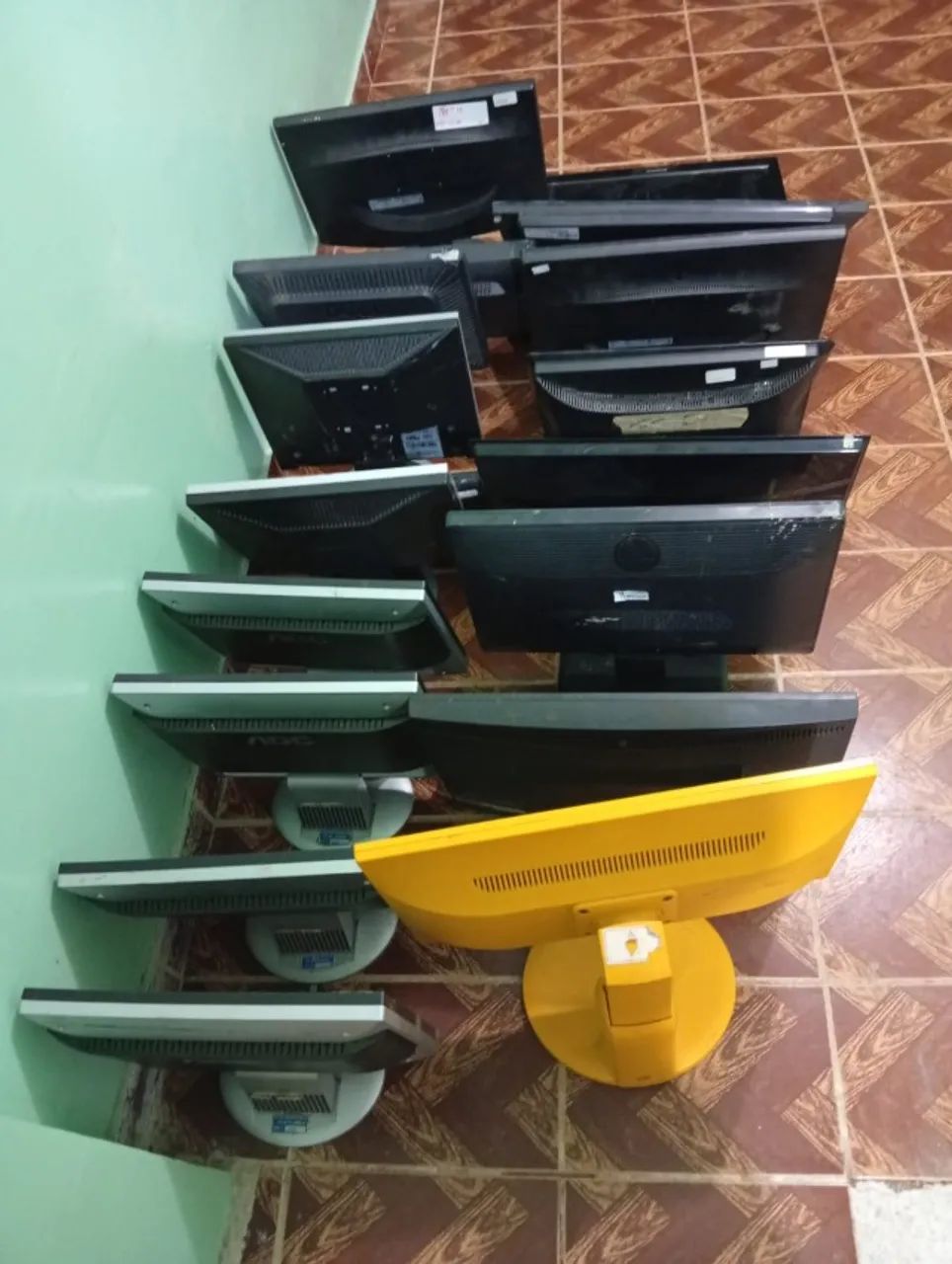 Lote de Monitores para Conserto - Foto 5