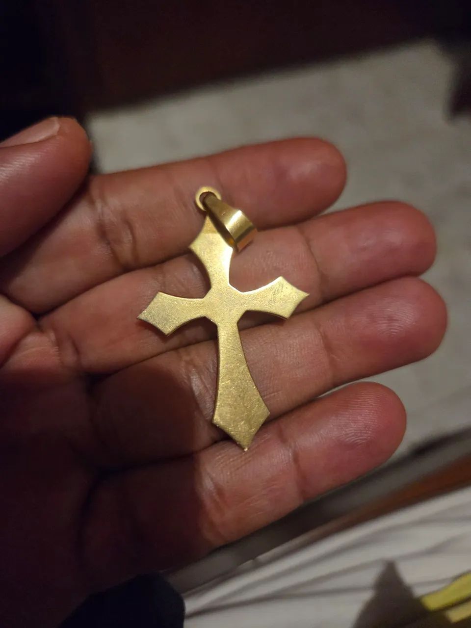 Crucifixo de ouro maciço - Foto 2