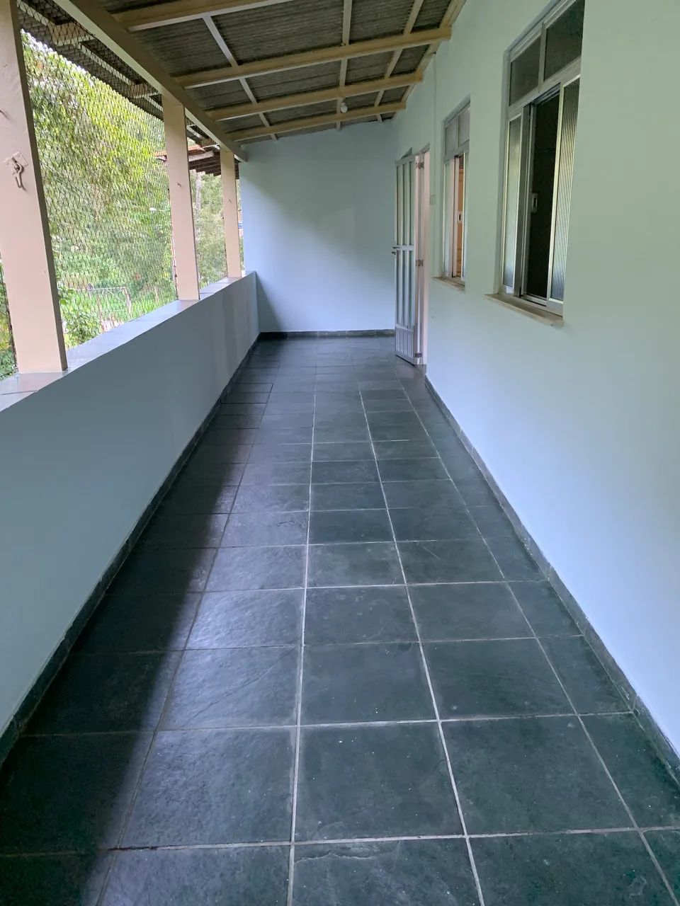 Aluga-se Apartamento com 2 Quartos e Varandão - Camorim Grande - Foto 3