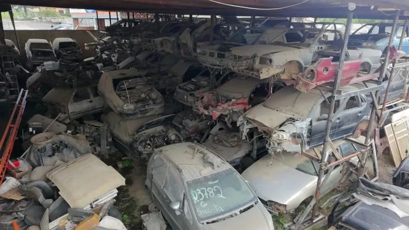 FERRO VELHO AUTO PEÇAS USADAS - Foto 5