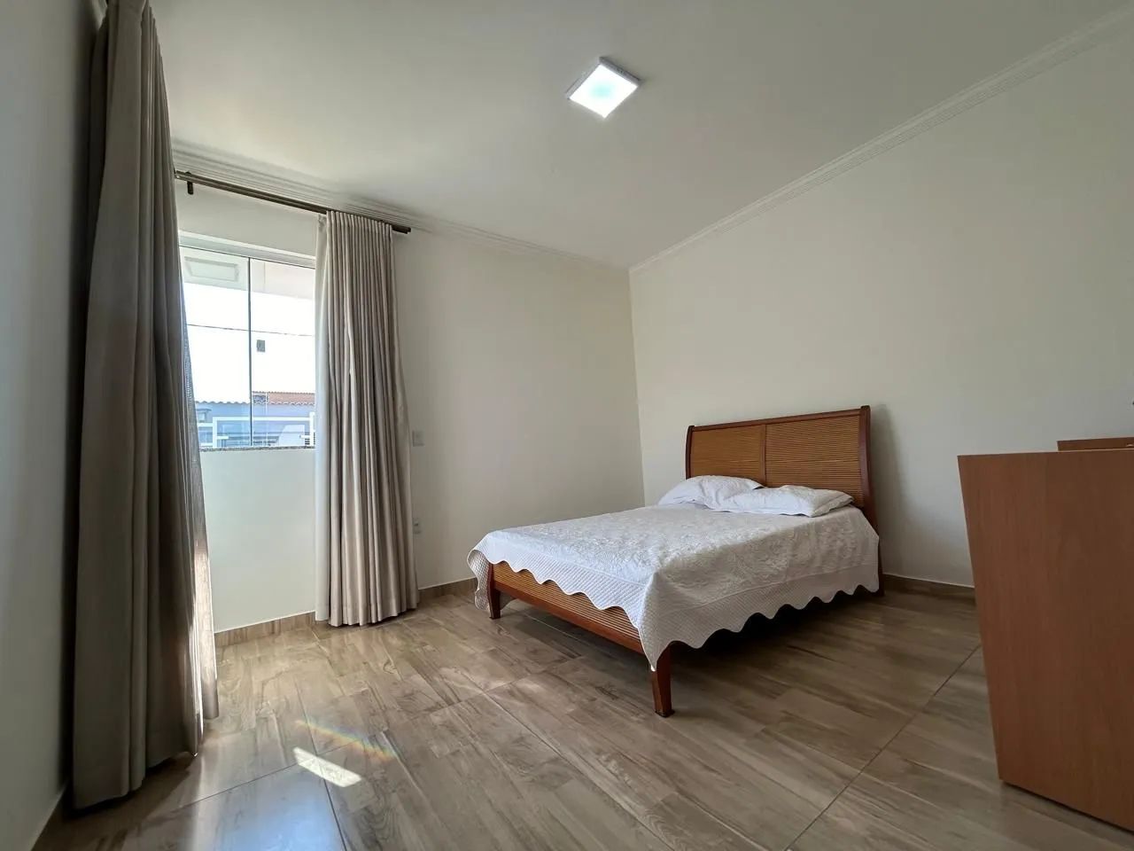 Cama