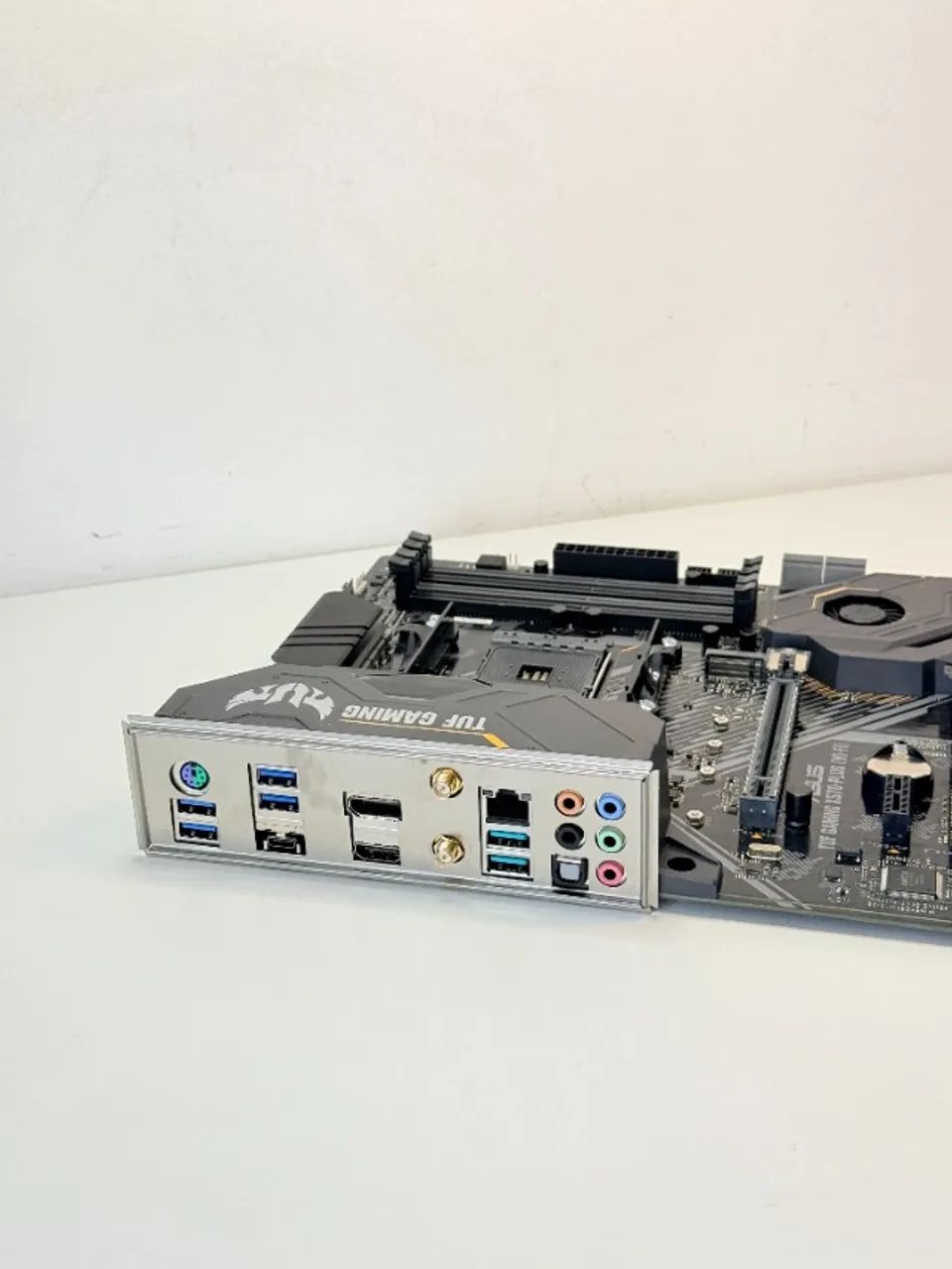 Placa Mãe ASUS TUF Gaming X570-Plus Wi-Fi, AMD AM4, ATX, DDR4