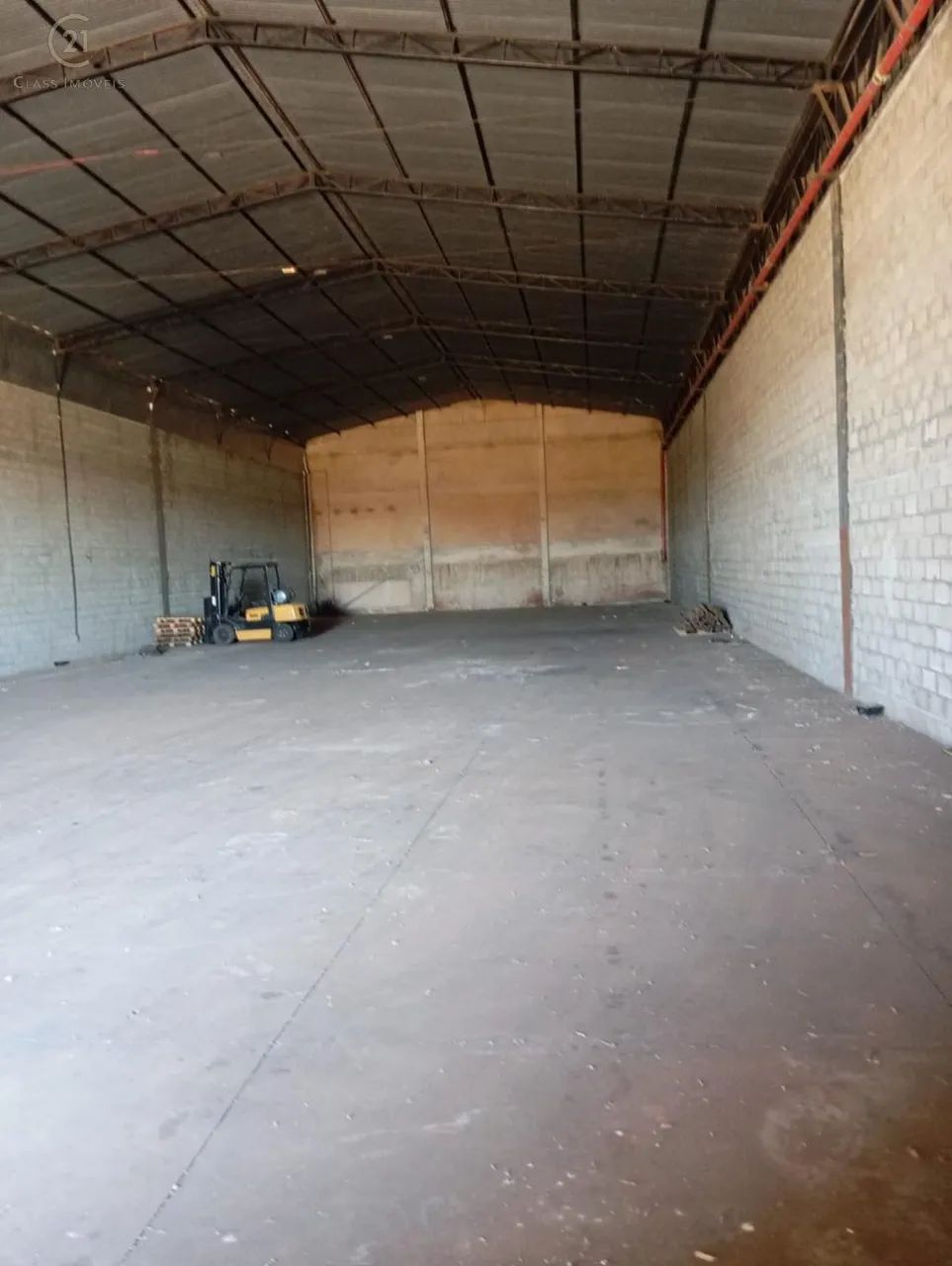 Barracão para alugar em Cambé, Jardim Riviera, com 675 m²