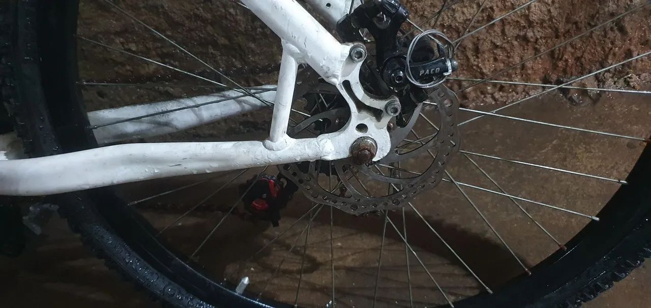 Vendo bicicleta aro 26 - Foto 2
