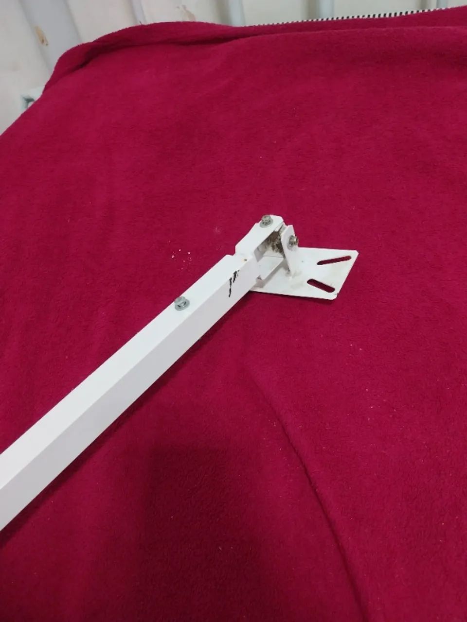 Suporte Universal para Projetor / Data Show - Teto ou Parede (Branco e Regulável) - Foto 4