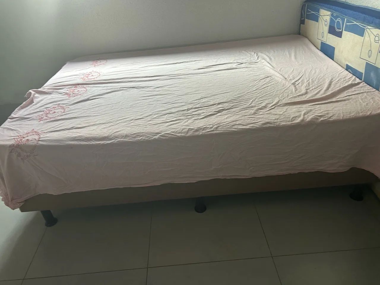 Cama de casal bem conservada - Foto 3