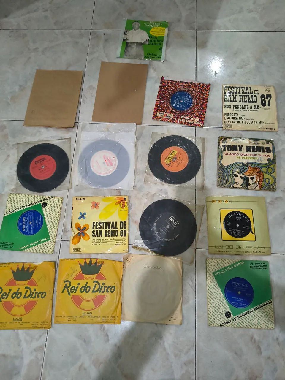 Discos antigos títulos diversos