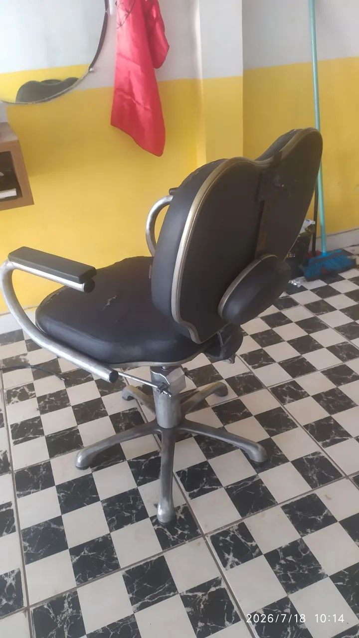 Cadeira de barbeiro Reclinável  - Foto 2