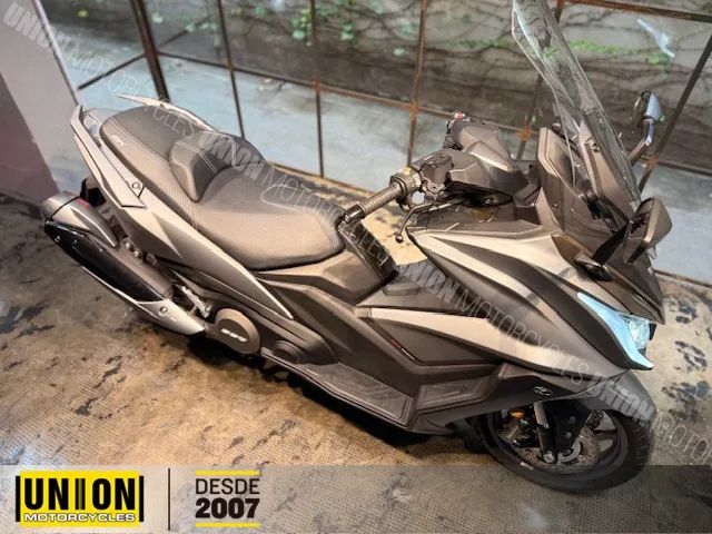 KYMCO AK 550 - Foto 3