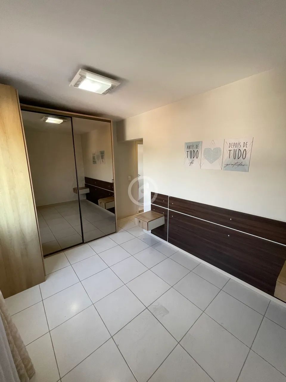 Apartamento no centro da cidade de 3 quartos com 2 vagas de garagem - Foto 3