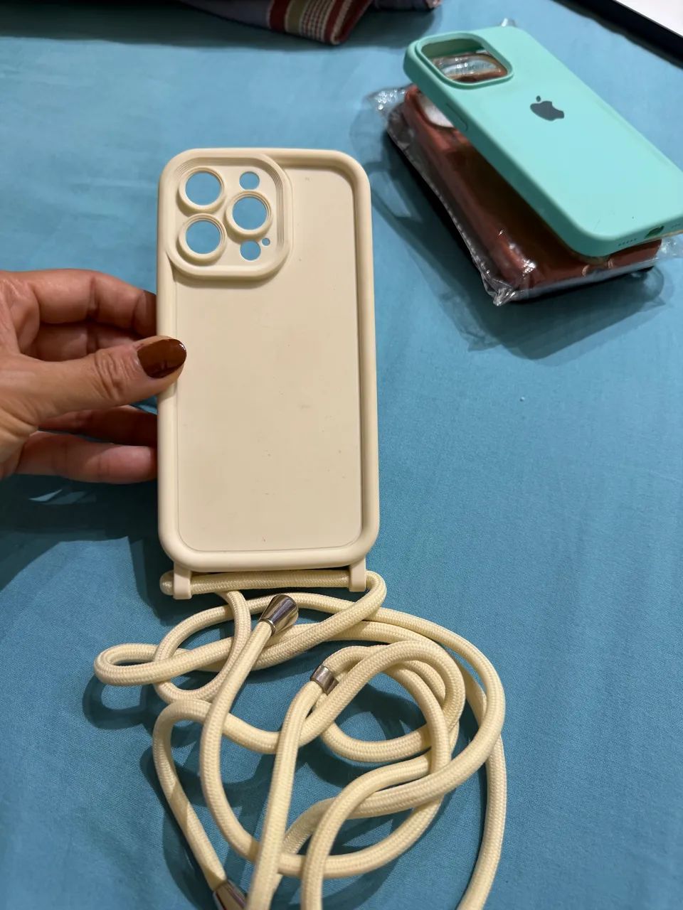 Vendo 5 capinhas de celular para iPhone 13pro  - Foto 4