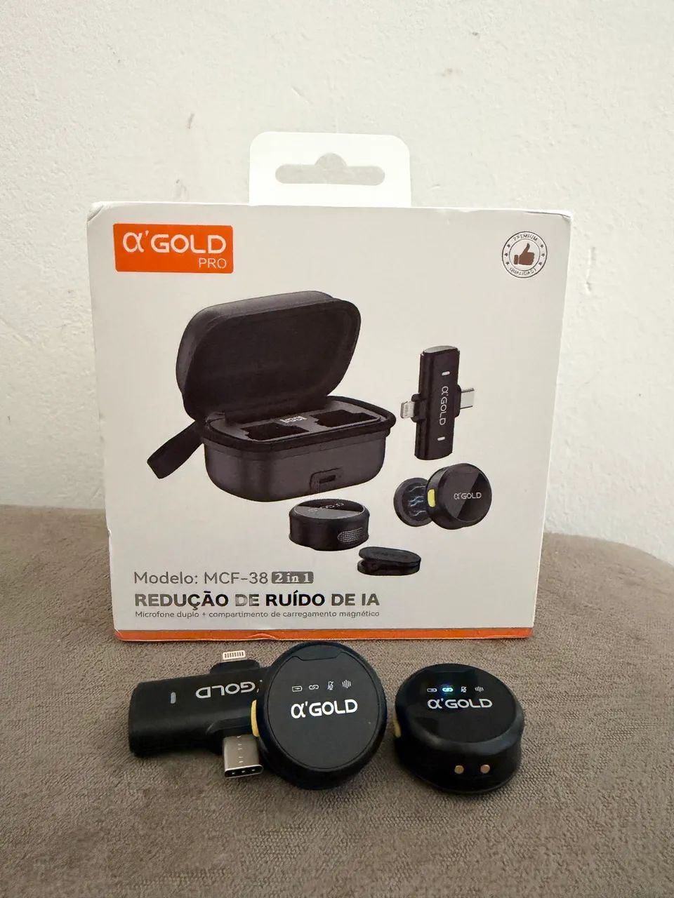 Microfone de lapela duplo A?Gold 2 em 1