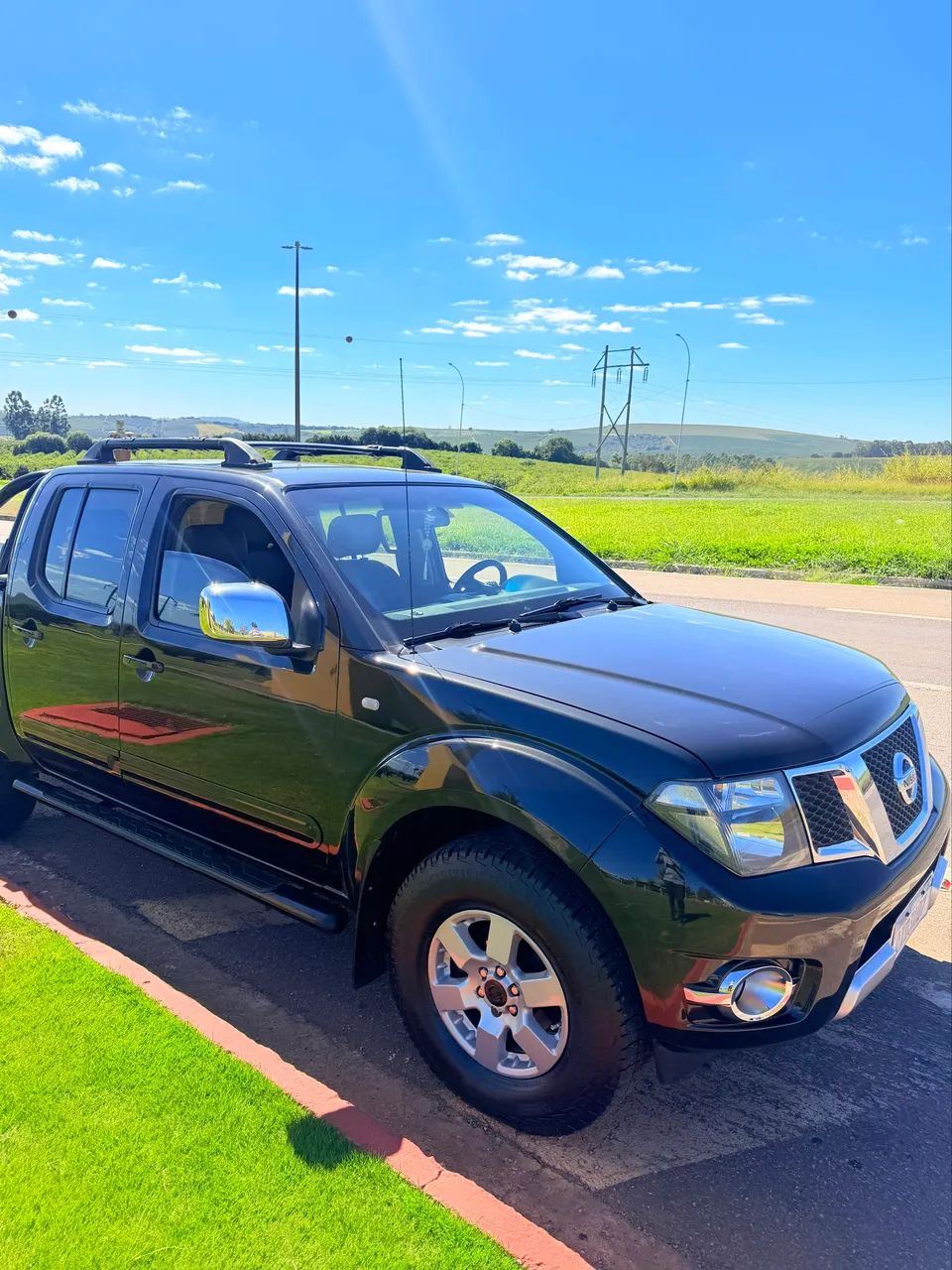 Nissan Frontier Frontier PLATINUM CD 4x4 2.5 TB Diesel 2014