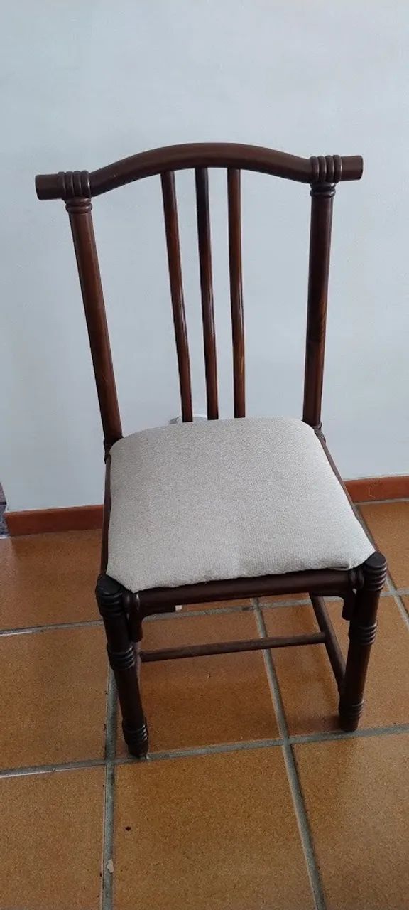 Mesa e Cadeiras - Foto 4