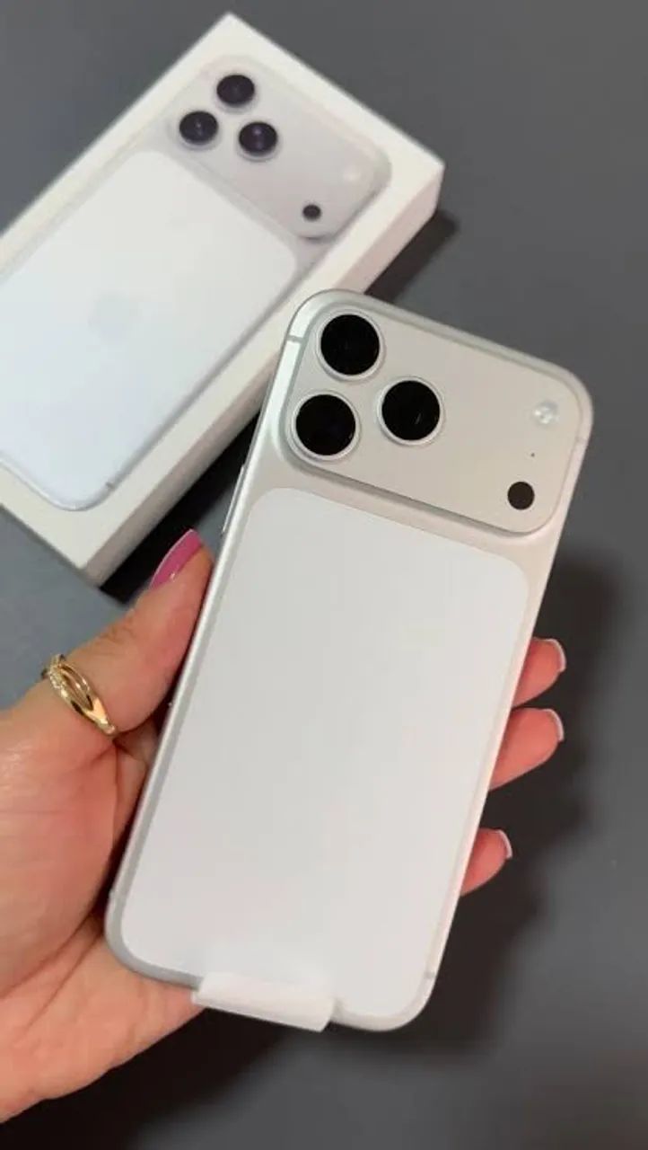 iPhone 17 Pro Max White 