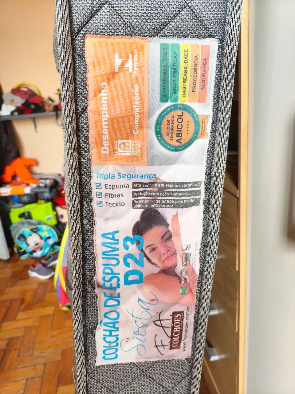 Colchão solteiro usado 