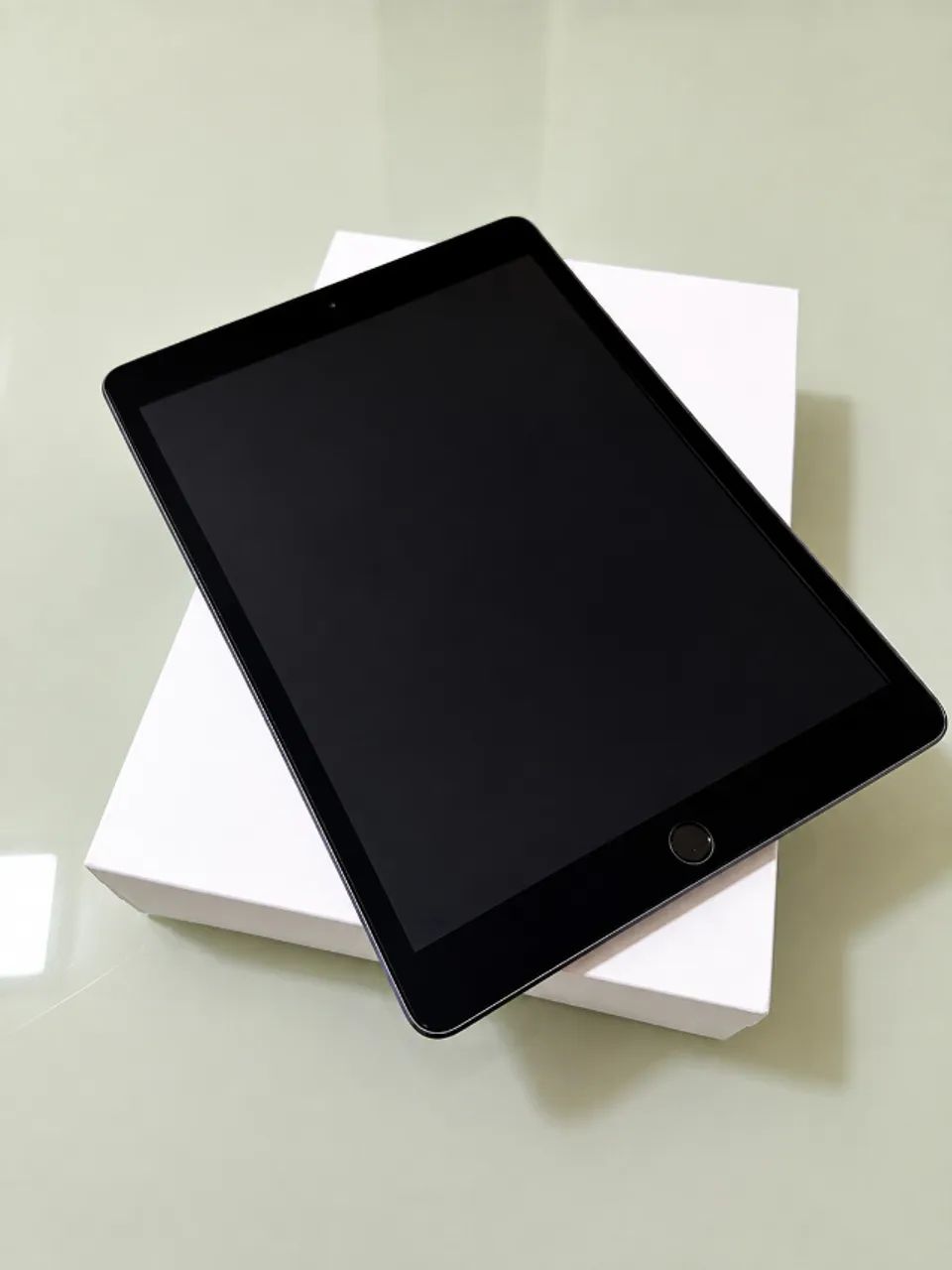 Ipad 8 32gb WiFi Space Gray + Apple pencil 1ª geração - Tablets e
