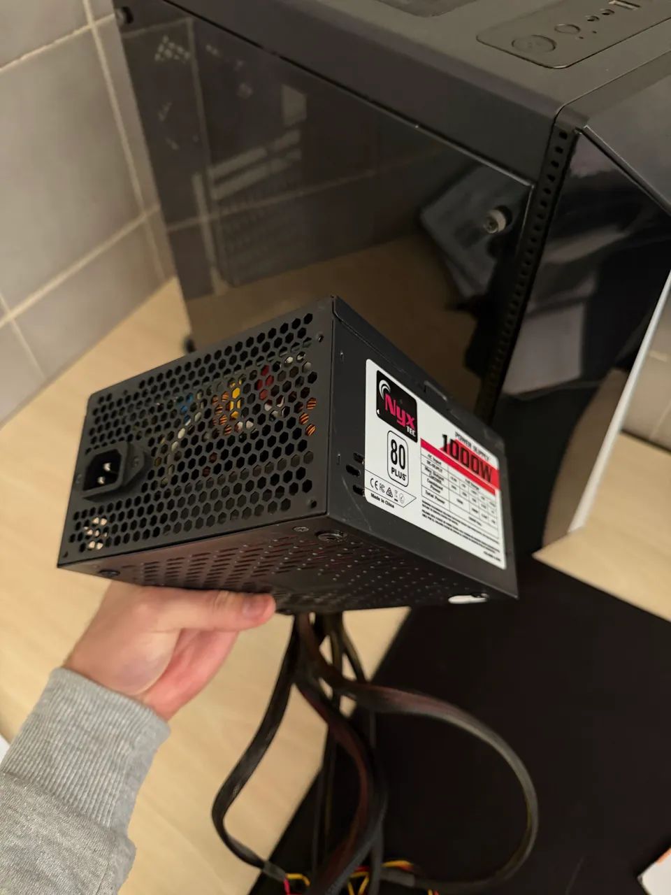 fonte 1000w 80 plus conservada - Foto 2