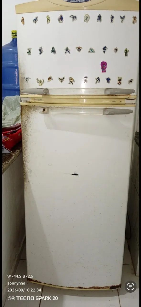 Vendo geladeira até 400