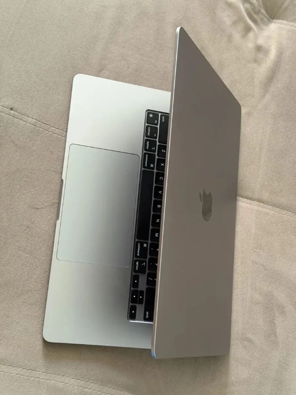 Apple Macbook Air 15 Space Gray M3 8gb De Ram 512gb SSD