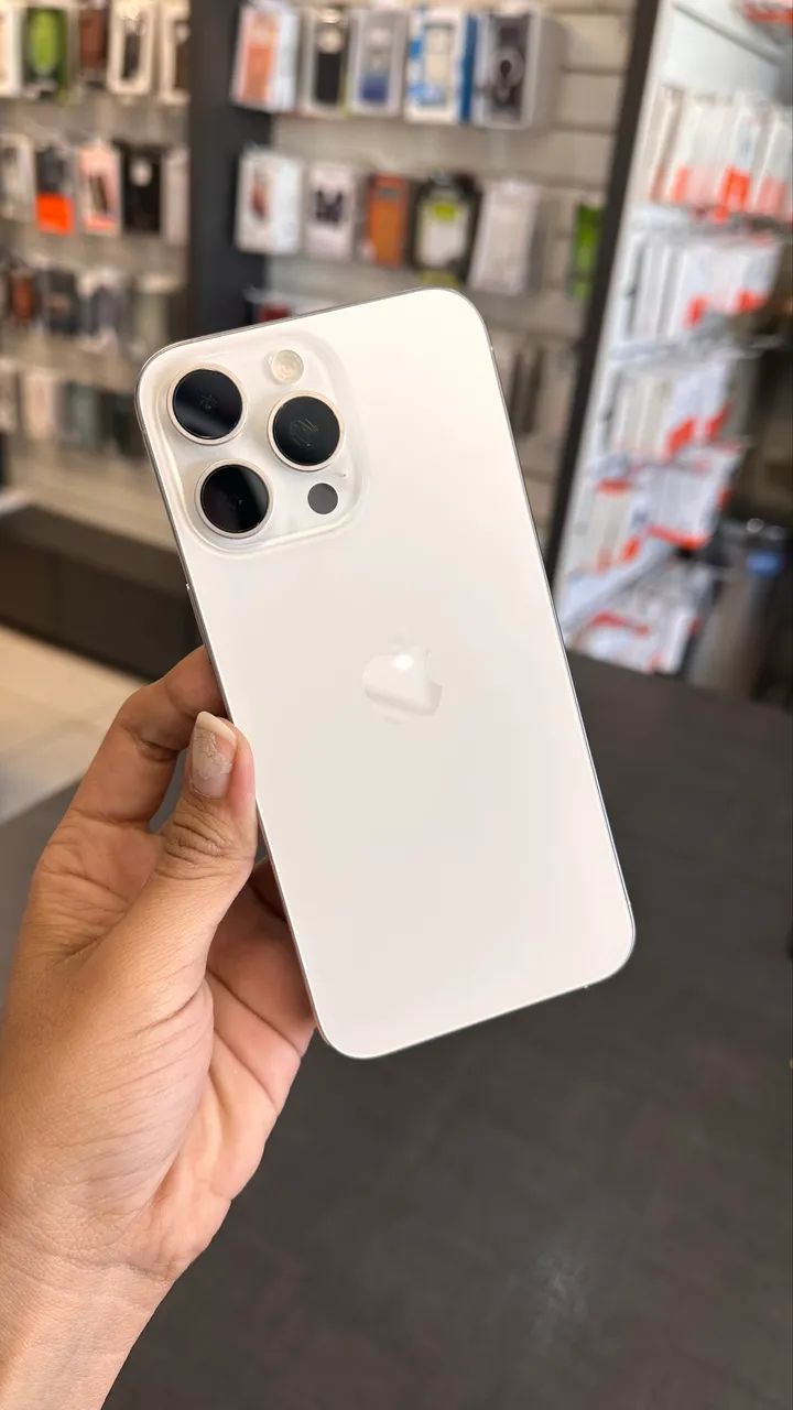 iPhone 15 Pro Max - 256GB - Foto 5