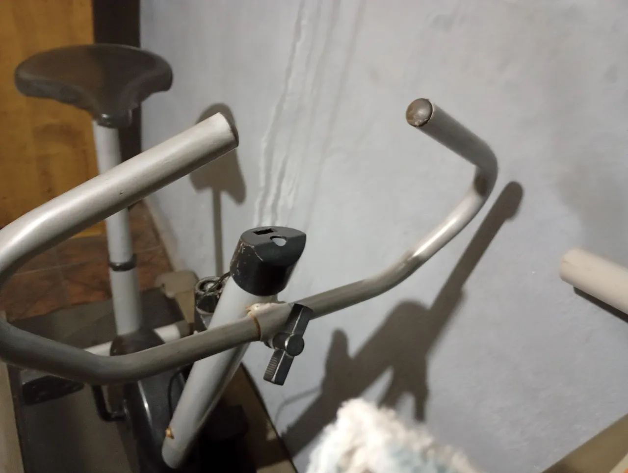 Ergométrica bicicleta kikos - Foto 3