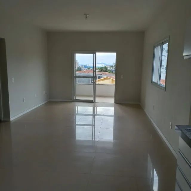 Apartamento semimobiliado - 2 dormitórios (1 suíte) - Dehon - Tubarão/SC - Foto 3