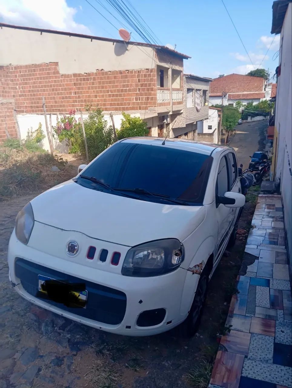 Fiat Uno Sporting 1.4 EVO Fire Flex 8V 4P 2012 - Foto 2