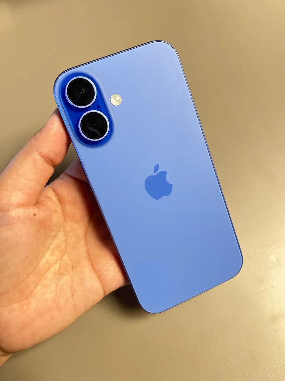 iPhone 16 azul 90% original Impecável 