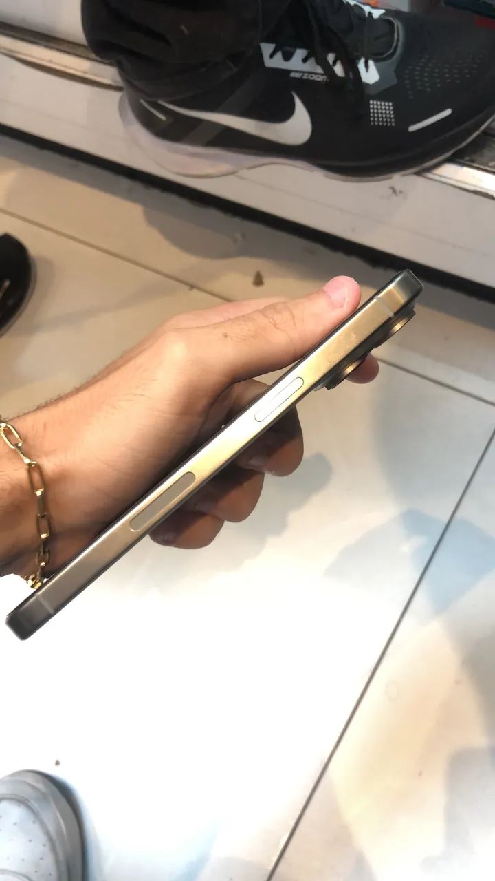 Iphone 15 pro max - Foto 2