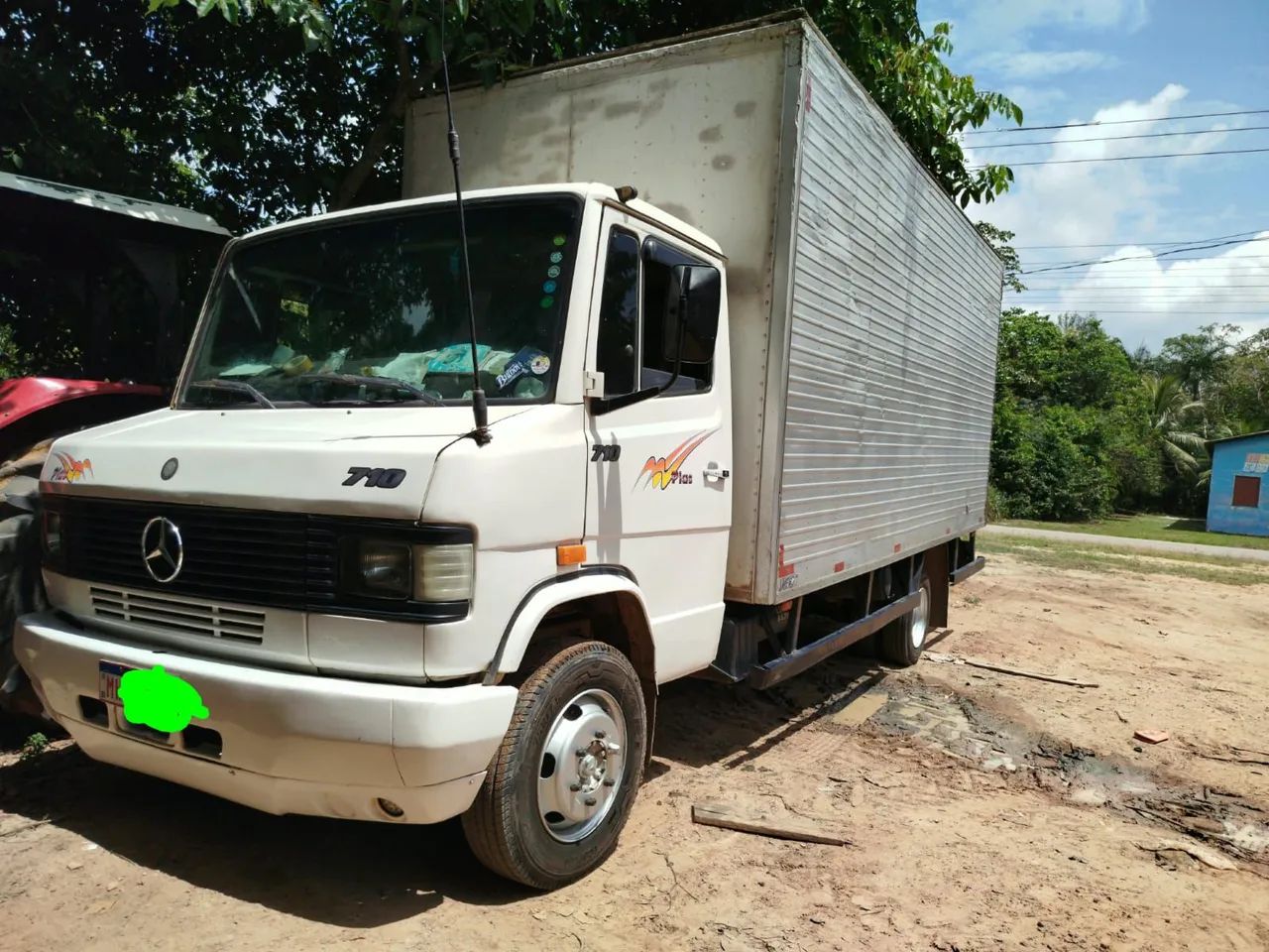 Mercedes bez 710 - Foto 2