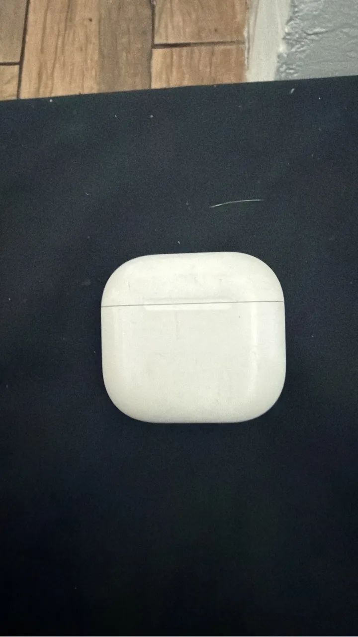 Fone AirPods 4 com cancelamento de ruído  - Foto 2
