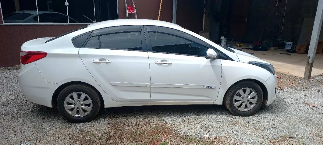Hyundai Hb20S 2015