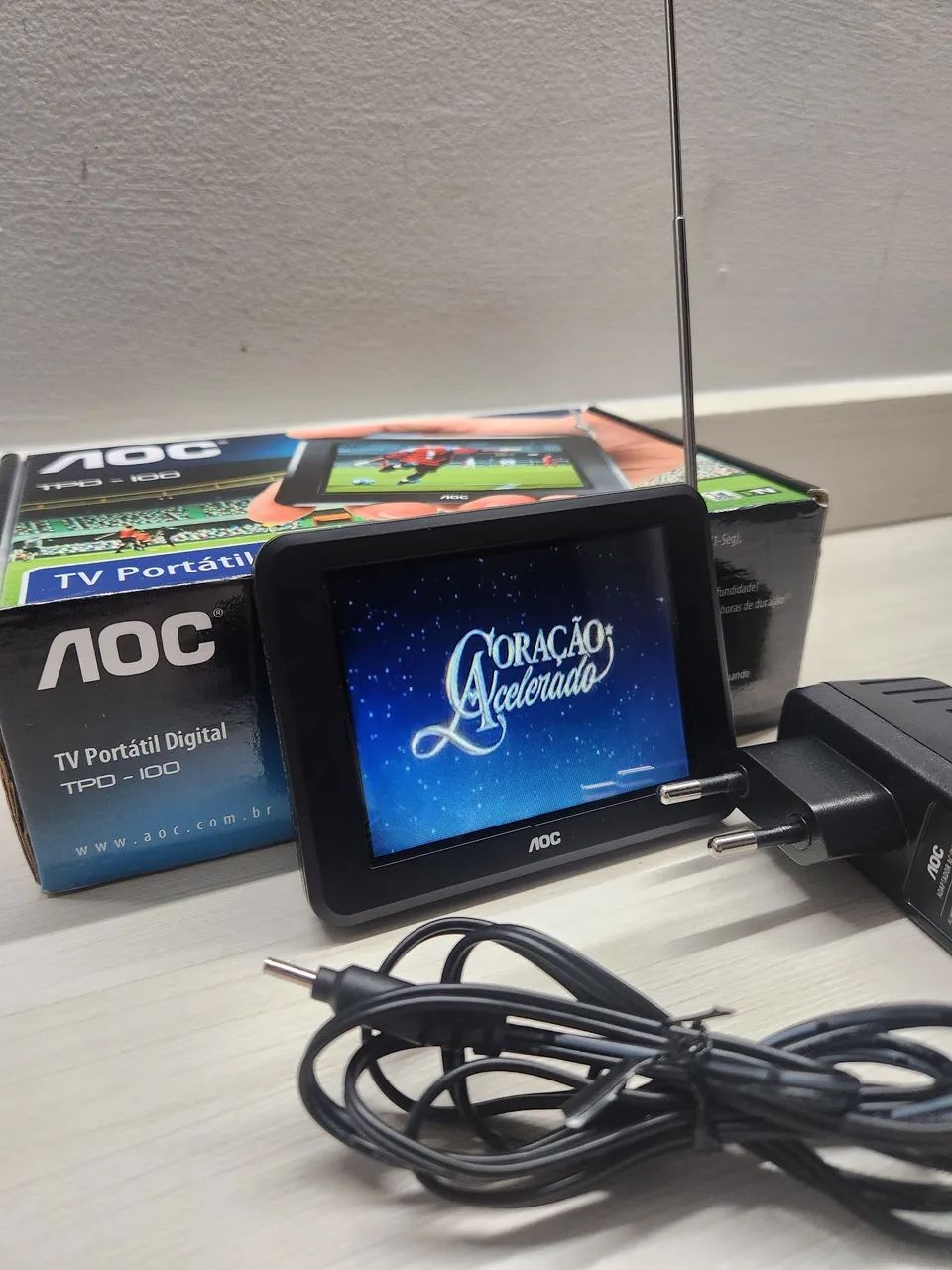 Mini TV Portátil Digital AOC TPD-100