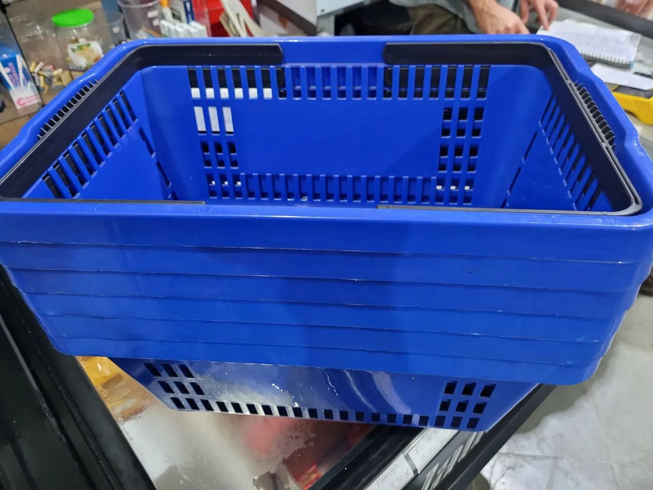 6 Cestinhas e 2 Carrinhos de Mercado - Ótimo Estado - Foto 5