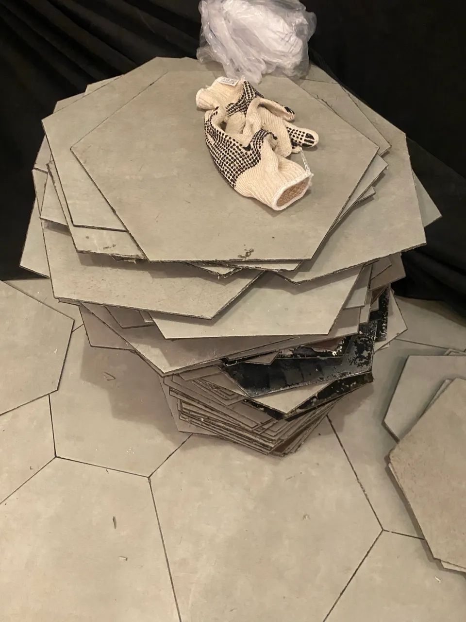 Piso vinílico hexagonal  - Foto 4